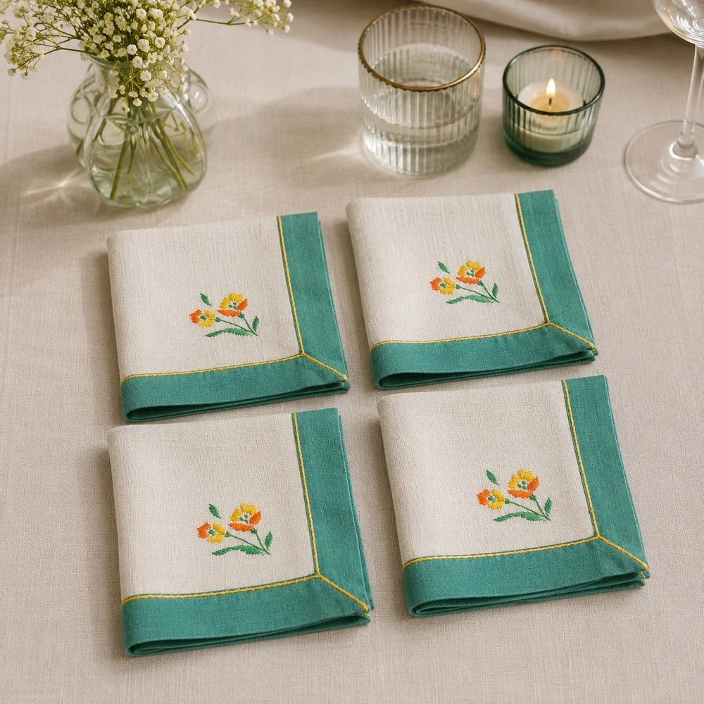 Vintage Set of 4 Linen Cocktail Napkins Cream Green Floral Embroidery 10x10 Sq